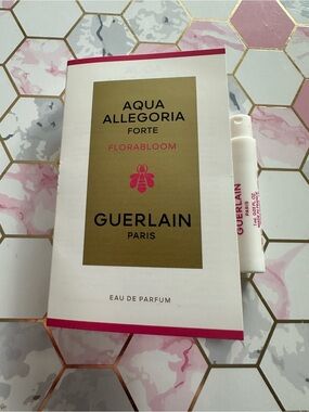 GUERLAIN Aqua Allegoria Florabloom Forte EDP